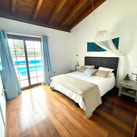 Stunning Amanecer * Corralejo