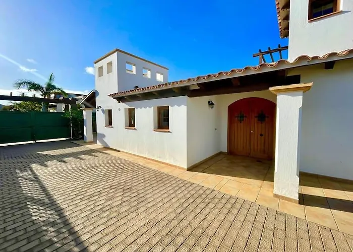 Stunning Amanecer Villa