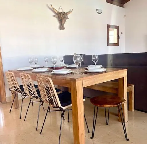 Stunning Amanecer Villa